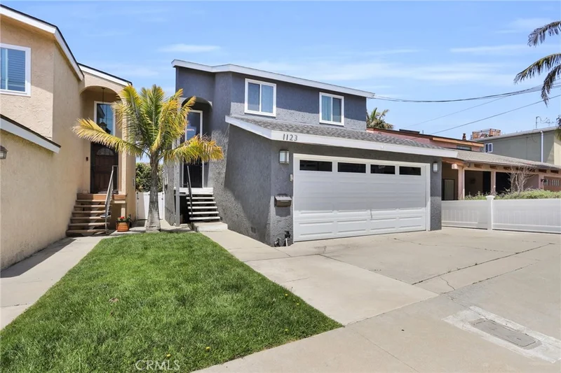 1123 1st Street, Hermosa Beach, CA 90254