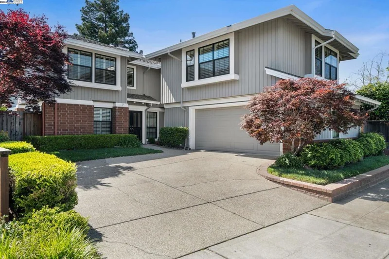 79 Steuben Bay, Alameda, CA 94502