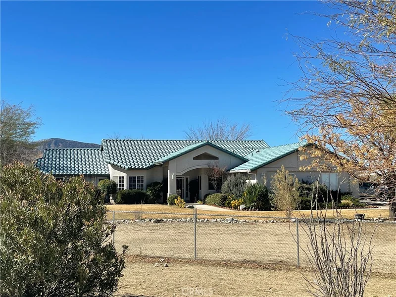 11772 Mountain Road U1-2, Pinon Hills, CA 92372