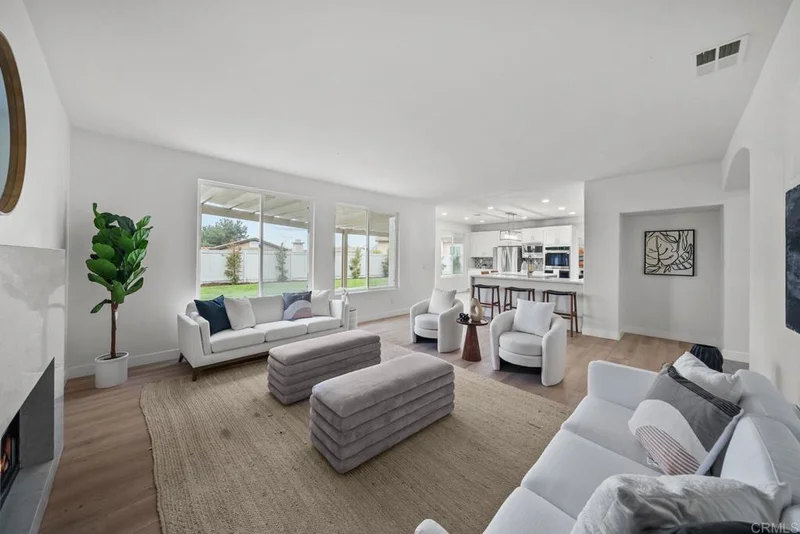 894 Padera Ct, Chula Vista, CA 91910