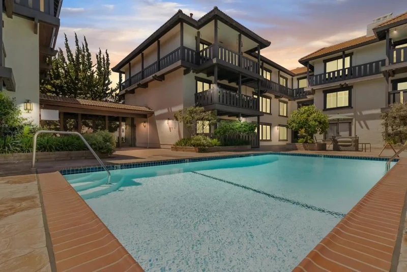 775 Chestnut Street 17, San Carlos, CA 94070
