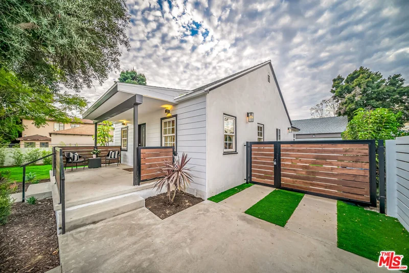 5619 Bellingham Avenue, Valley Village, CA 91607
