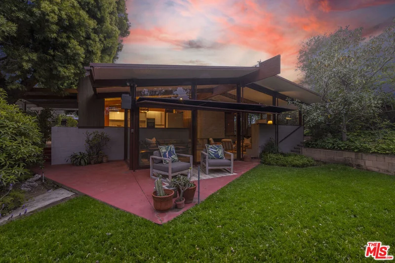 861 Hanley Avenue, Los Angeles, CA 90049