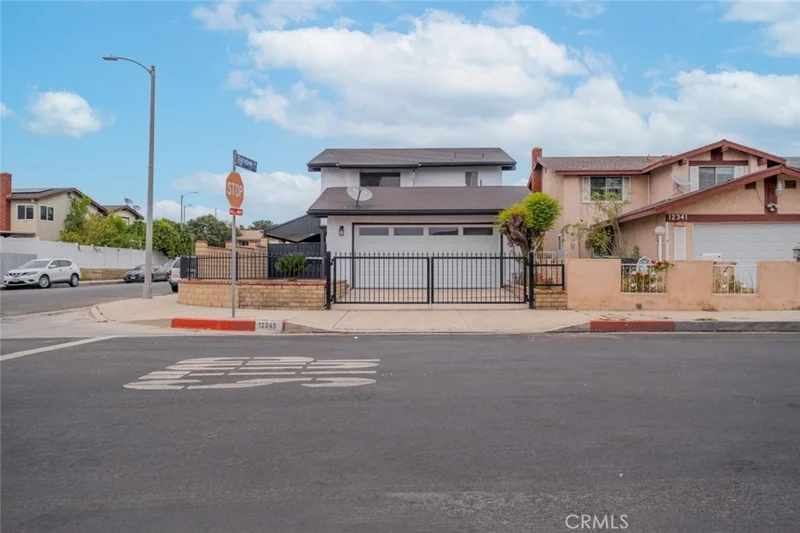 12345 Cohasset Street, North Hollywood, CA 91605