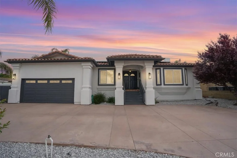 29940 Vacation Drive, Canyon Lake, CA 92587