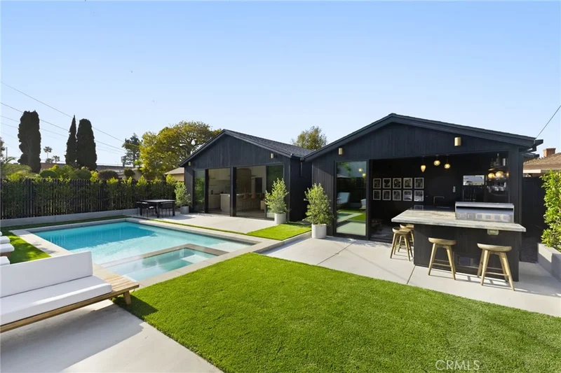 6144 W 76th Street, Los Angeles, CA 90045