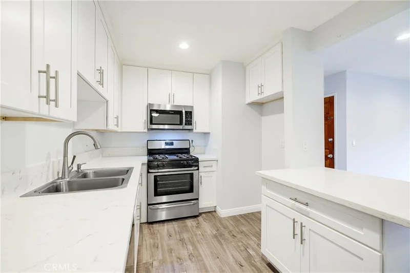 1001 W Macarthur Boulevard 112, Santa Ana, CA 92707