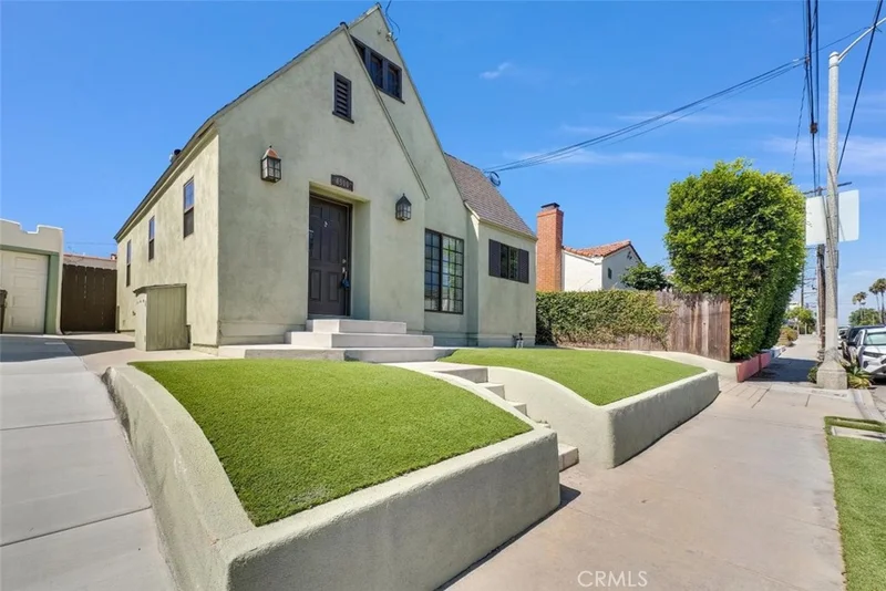 4500 E 4th Street, Long Beach, CA 90814