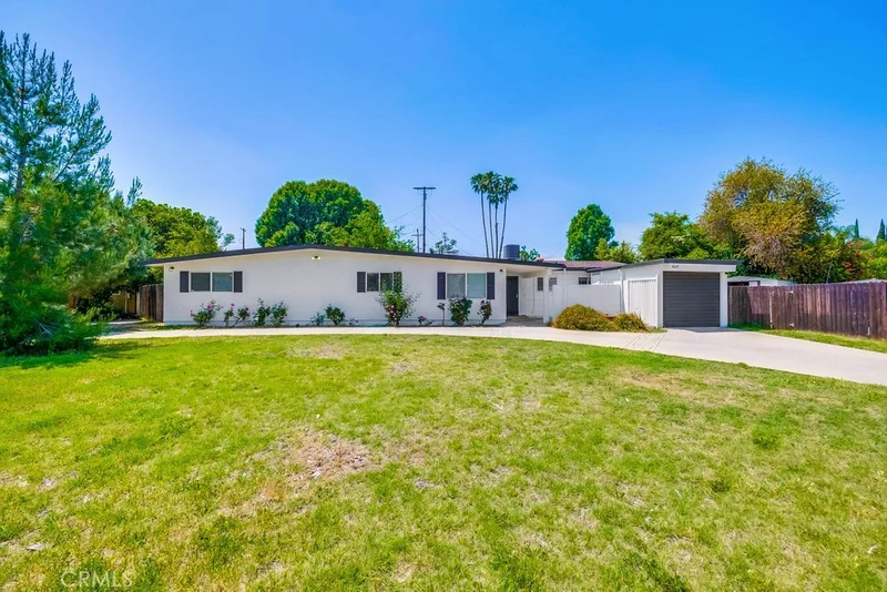 8629 Keokuk Avenue, Winnetka, CA 91306