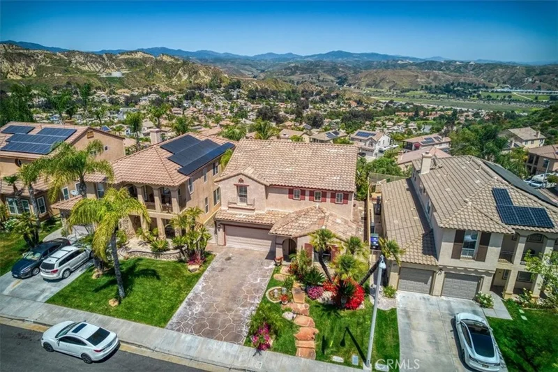30215 June Rose Court, Castaic, CA 91384