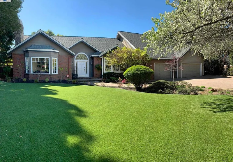 895 Gail Ct, Walnut Creek, CA 94598
