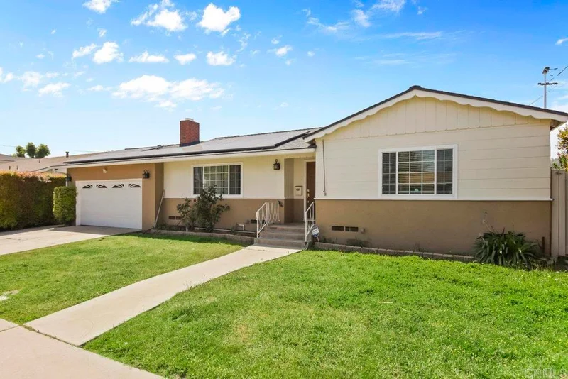 847 Loquat Ct., El Cajon, CA 92020