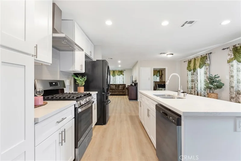 1036 W 96th Street, Los Angeles, CA 90044