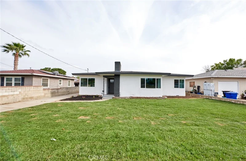 633 W Randall Avenue, Rialto, CA 92376