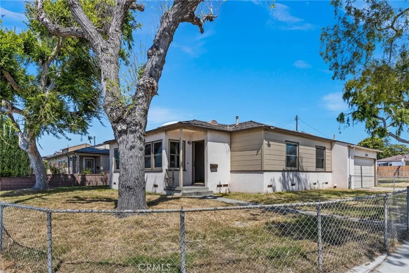7871 Mcfadden Avenue, Midway City, CA 92655