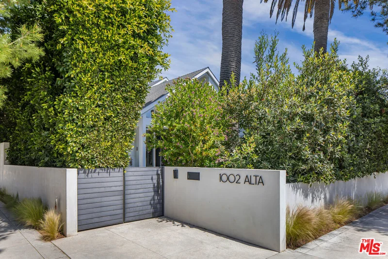 1002 Alta Avenue, Santa Monica, CA 90402