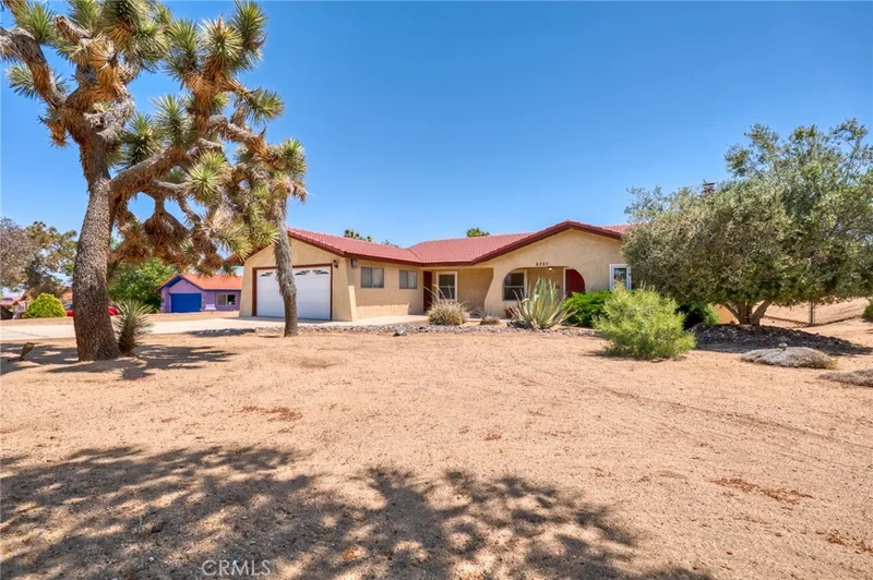 8707 Palomar Avenue, Yucca Valley, CA 92284