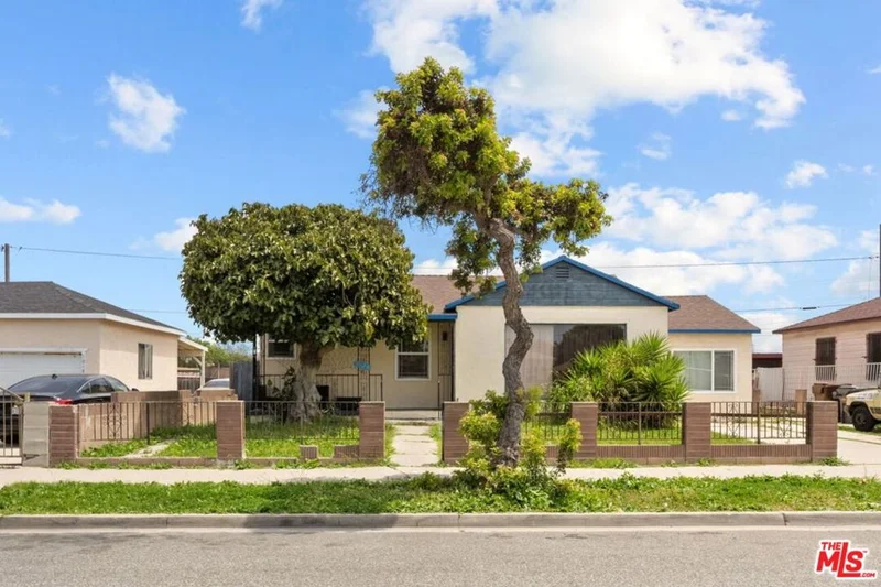 1022 S Whitemarsh Avenue, Compton, CA 90220