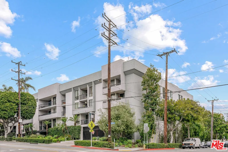 906 N Doheny Drive 413, West Hollywood, CA 90069