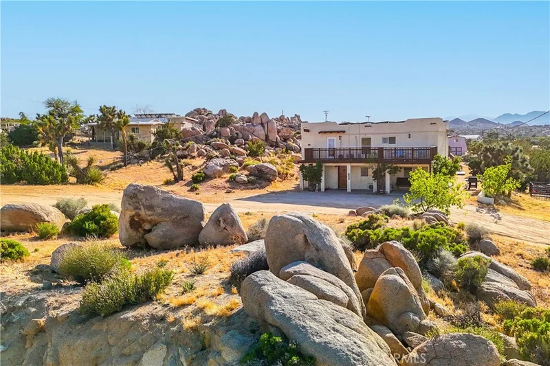 5510 Roberts Road, Yucca Valley, CA 92284
