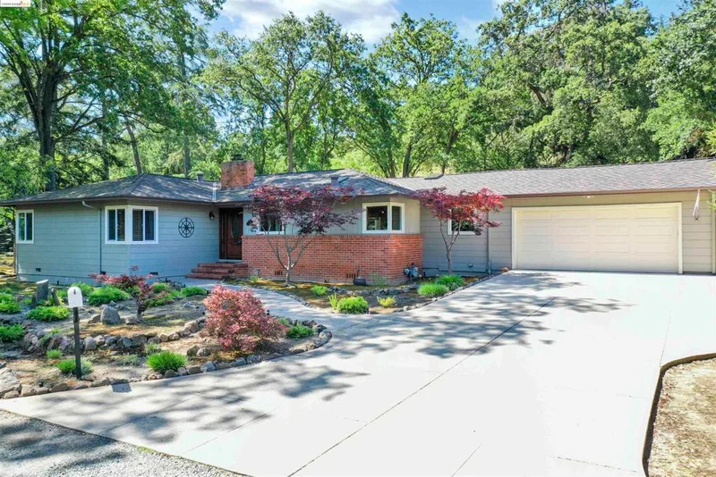 1121 Ridge Park Drive, Concord, CA 94518
