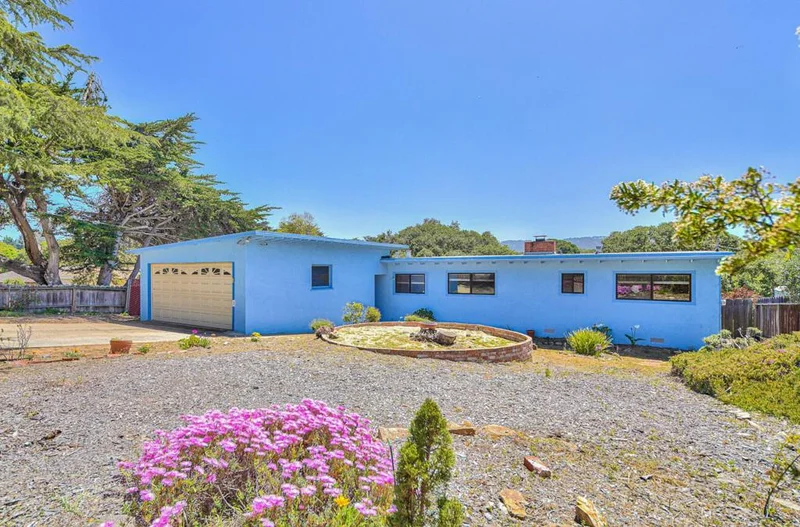 62 Carlton Drive, Del Rey Oaks, CA 93940