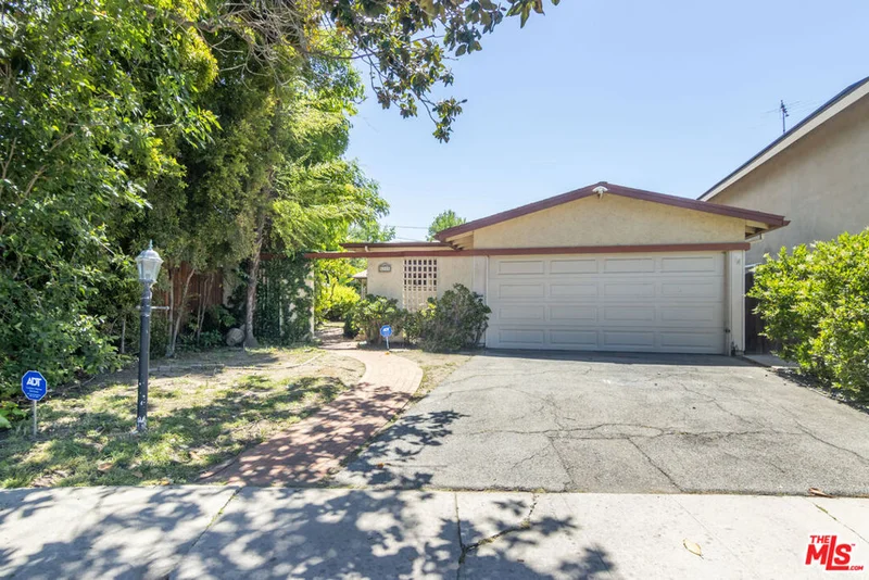 5155 Costello Avenue, Sherman Oaks, CA 91423