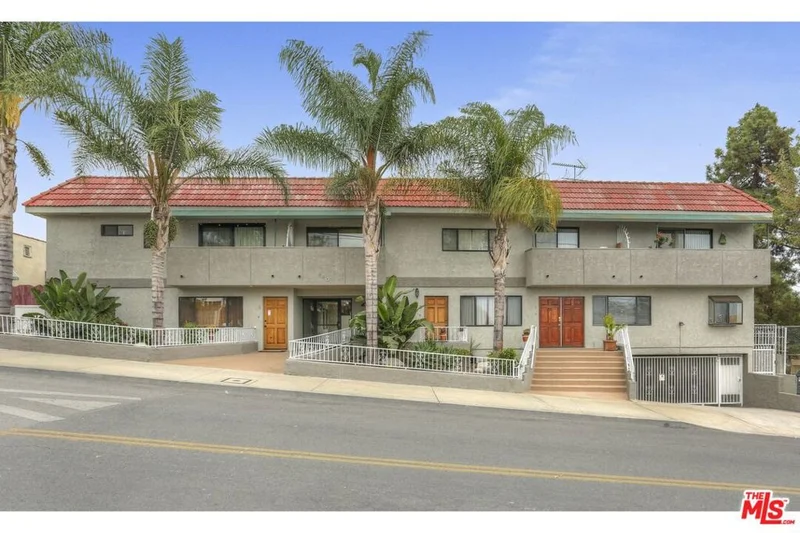 850 Lucile Avenue 11, Los Angeles, CA 90026