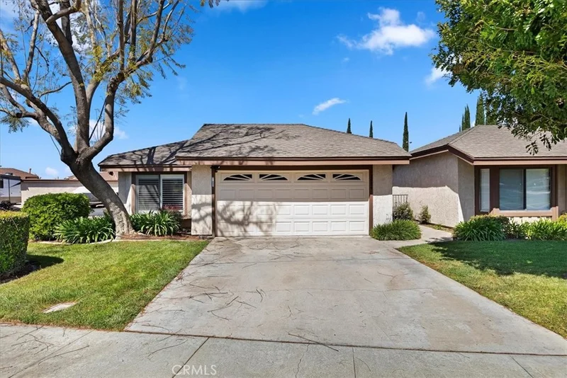2974 Hyde Park Circle, Riverside, CA 92506