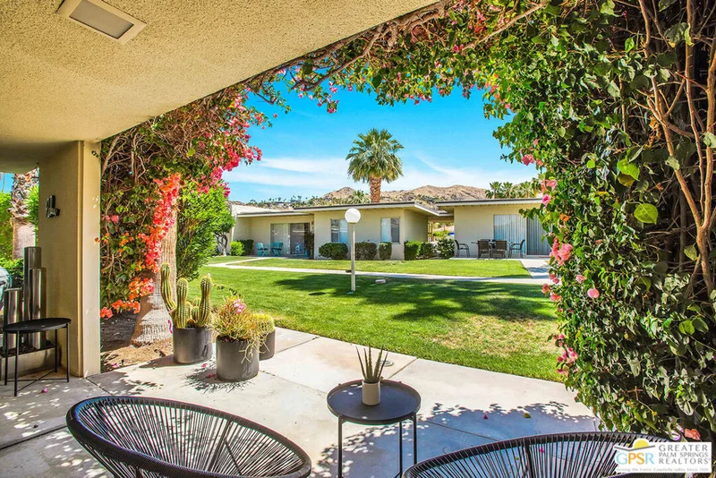 1881 S Araby Drive 19, Palm Springs, CA 92264