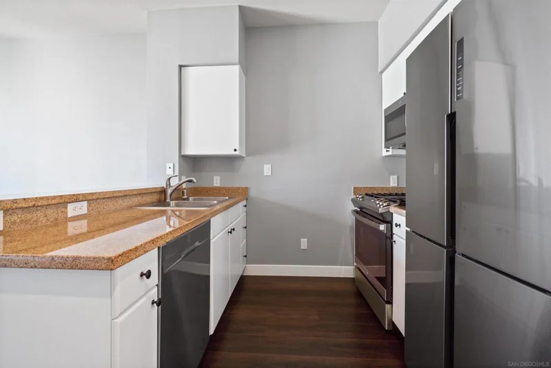 445 Island Ave 719 photo 2