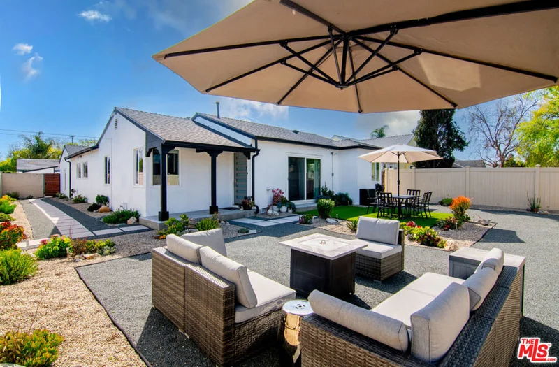 11222 Sylvan Street, North Hollywood, CA 91606