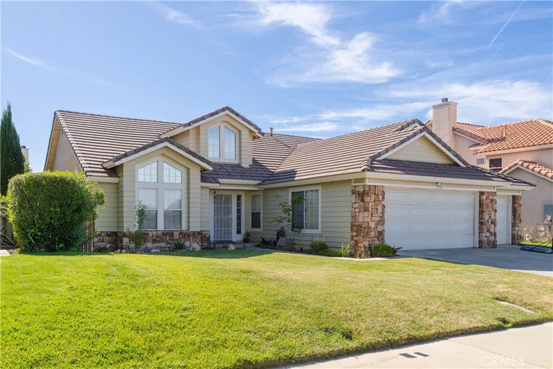 42539 62nd Street W, Lancaster, CA 93536