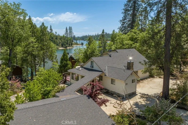 54850 Willow Cove Road, Bass Lake, CA 93604