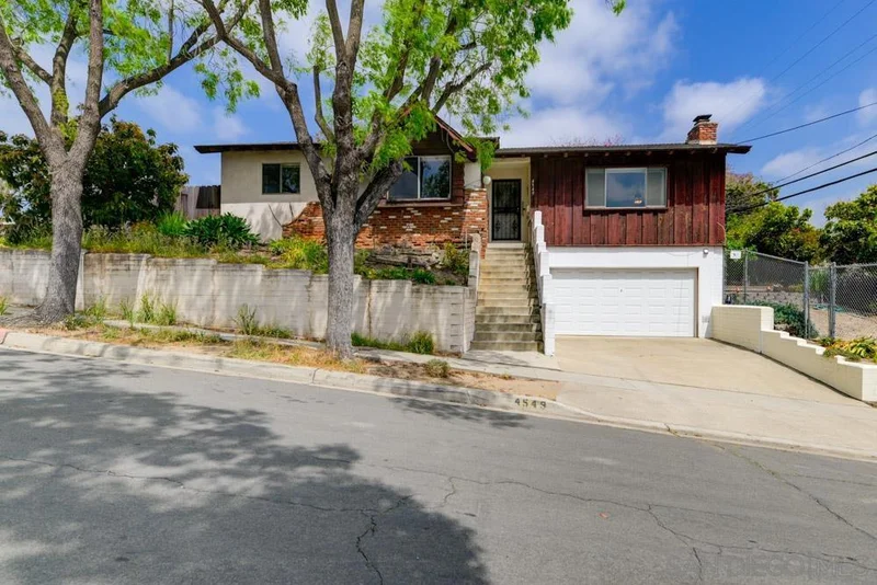 4549 Laco Dr, San Diego, CA 92115