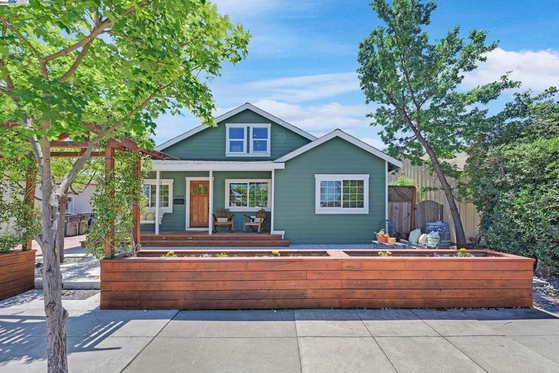 1857 Elm St, Livermore, CA 94551