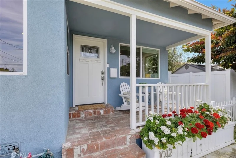 1012 Avenue C, Redondo Beach, CA 90277