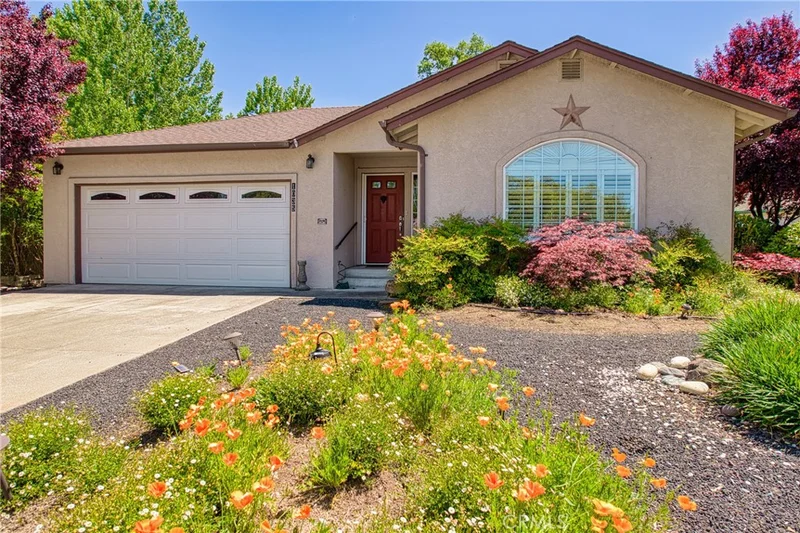 1035 Penelope Court, Lakeport, CA 95453