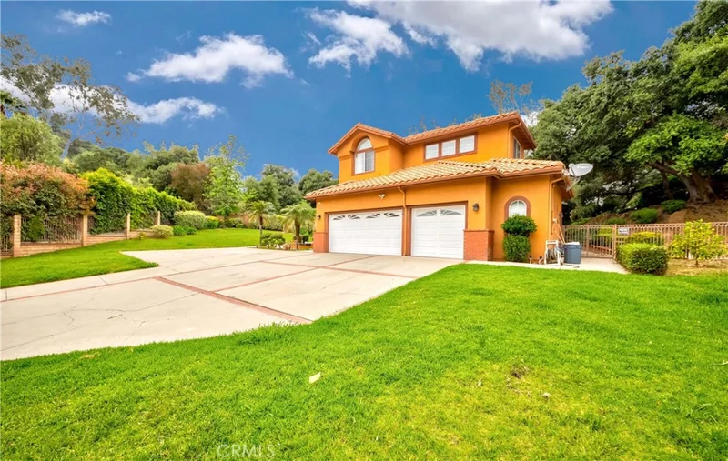1001 E Paddington Road, Glendora, CA 91740