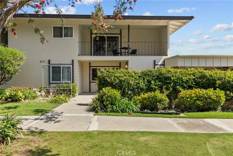 27 W Delta Green, Port Hueneme, CA 93041