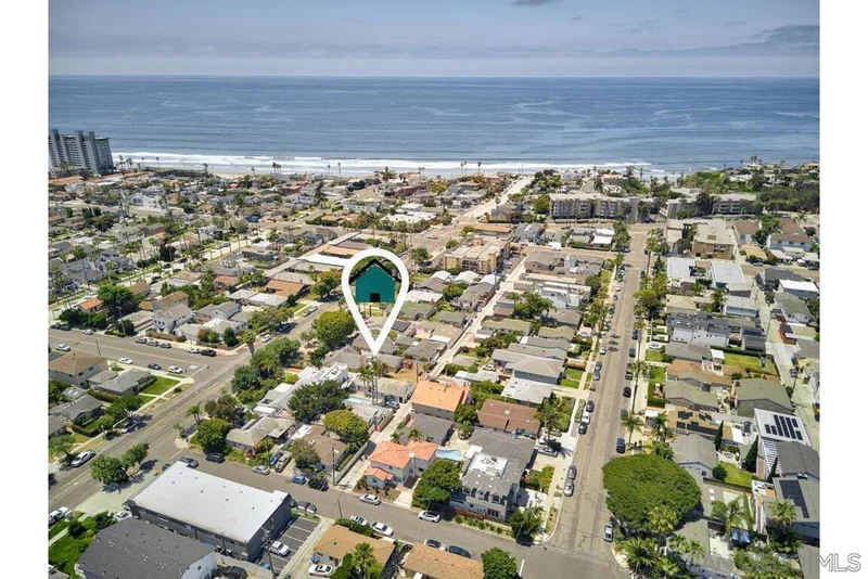 878 Loring St, San Diego, CA 92109
