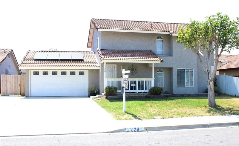 228 E Sage Avenue, San Jacinto, CA 92582