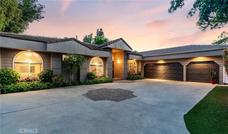 22940 Dolorosa Street, Woodland Hills, CA 91367