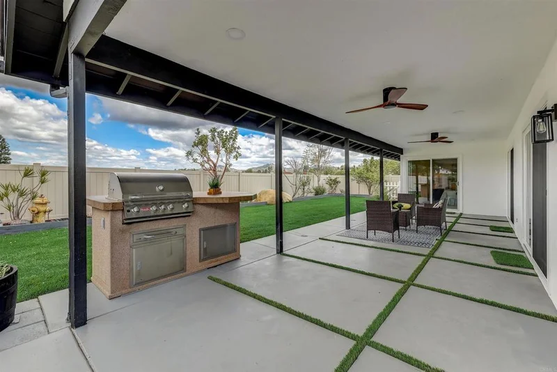 12576 Lomica Drive, San Diego, CA 92128