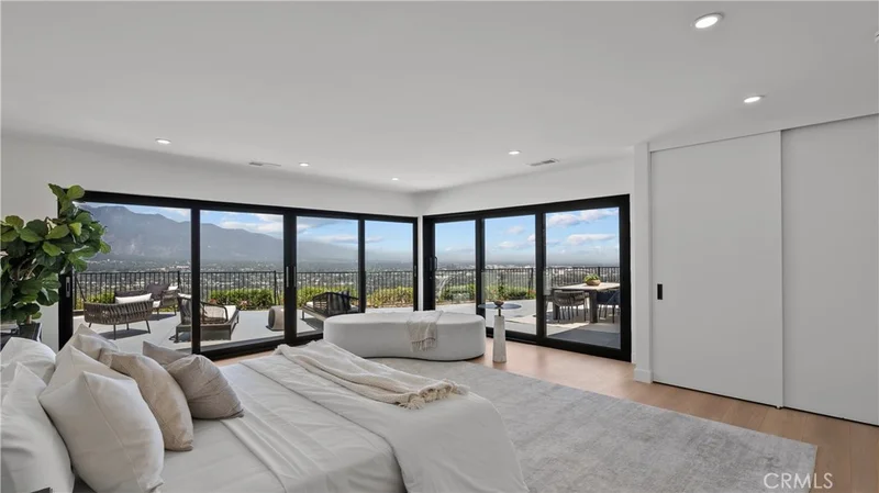 771 Panorama Place, Pasadena, CA 91105