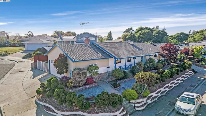 18433 Carlwyn Drive, Castro Valley, CA 94546