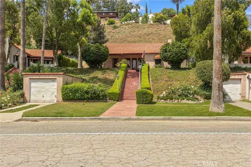868 W Edgehill Road, San Bernardino, CA 92405