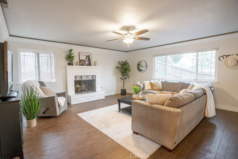 1050 W Tefft Street, Nipomo, CA 93444