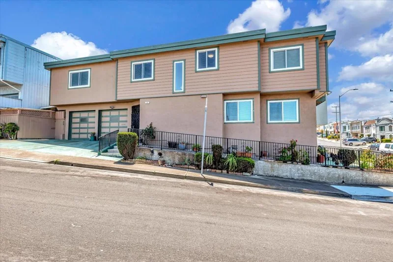 10 Cobblestone Court, Daly City, CA 94014