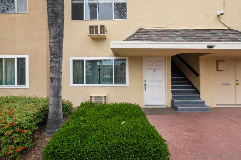 455 Ballantyne St 9, El Cajon, CA 92020